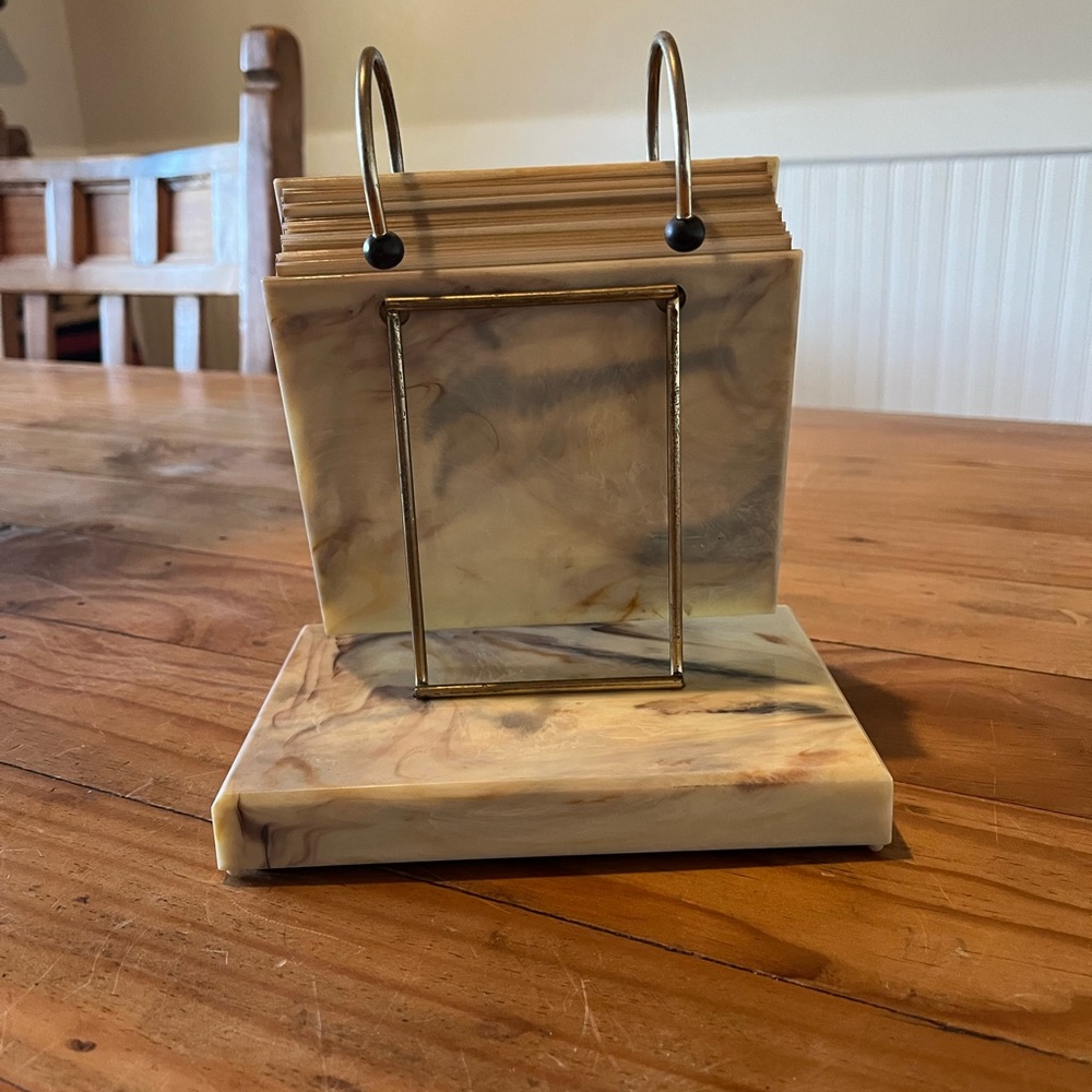 Vintage Faux Marble Resin Flip Photo Holder - Picture 4 of 16